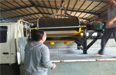 小型磁选机，小型浆料磁选机的使用提高工作效率_辊式小型浆料磁选机的使用提高工作效率_磁块如何排列
